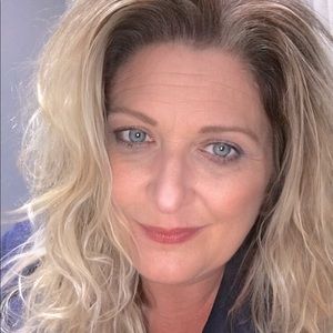 Meet your Posher, Catherine